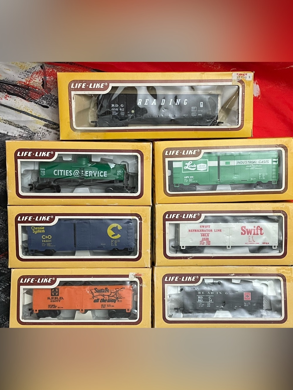 Lot of 7 Life-Like HO Scale Train Cars Hoppers Tanker Reefers in Original Boxes